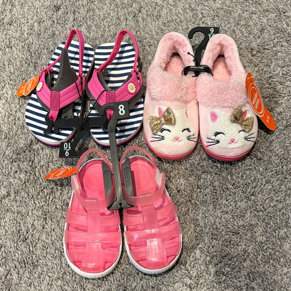 Brand new with tags girls size 8-10 shoes sandals slippers